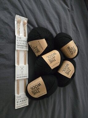 The Petite Wool Yarn - Black (We Are Knitters) And Knitting Needles